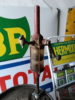 Starý sud 30. Léta, značeny s pumpou, 200l dekorace - 7