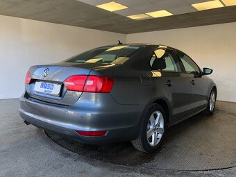 VOLKSWAGEN JETTA 1.2TSI - 7