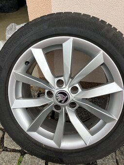 Hliníková kola Skoda Yeti se zimními pneu 225/50 r17 - 7