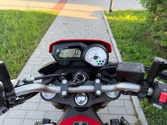 Yamaha FZ8N - 7