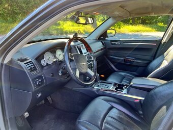 Chrysler 300c 5.7 - 7