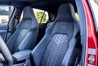 Volkswagen Golf 1.5 TSI ACT 150k R-Line / AJ NA SPLÁTKY - 7