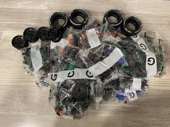 NOVÉ Aston Martin AMR25 F1 - 1912ks kostek - 7