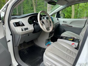 Toyota Sienna 3,5 V6 XLE AWD - 7