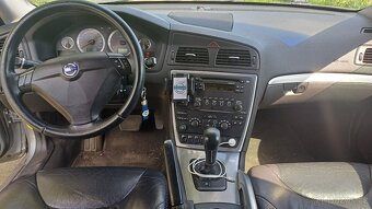 Prodám Volvo XC70 CROSS COUNTRY D5 136kw AWD - 7