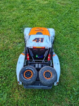 Traxxas UDR - 7