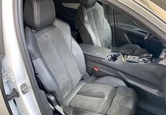 Peugeot 5008 2.0 BlueHDi EAT8 GT rok 04/2018 - 7