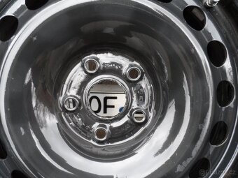 Komplet Zimní Sada Pirelli Poklice 215/65/17 ET38 5x112 - 7