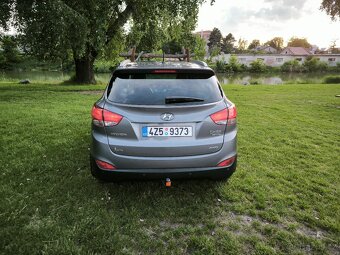 Hyundai ix35,2.0CRDI,135Kw,4x4,146tis km,tažné,původ ČR - 7