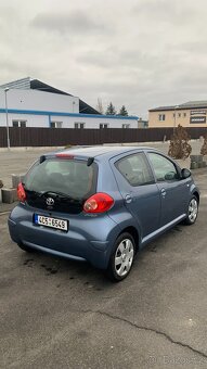 Toyota Aygo 1.0 50kW, rok 2009, klima, původ ČR - 7