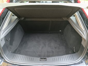 Ford Focus 1,6 benzín 11/2008 - 7