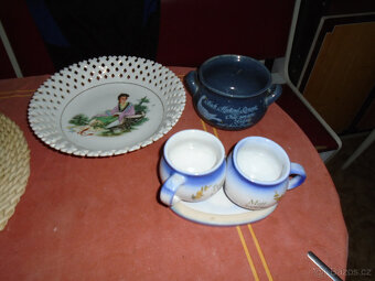 Prodám starší porcelánové a skleněné předměty - 7