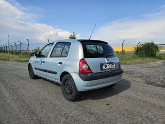 Renault clio 2 facelift - 7