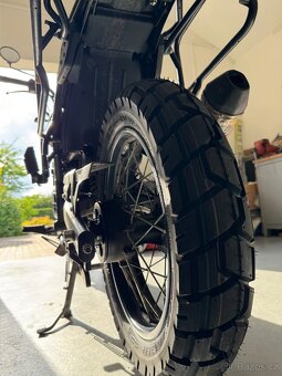 Royal Enfield Himalayan 411 - 7