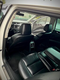 Škoda Superb II 2.0 TDi 103kW DSG 2010 - 7