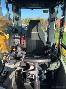 Kolové rypadlo Liebherr A914 Compact Rail - 7