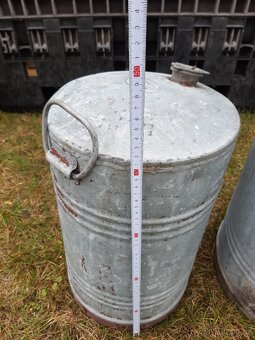 Staré plechové nádoby meva 20l , 50l - 7
