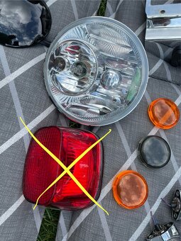 Zbytky z přestaveb Harley Davidson - 7