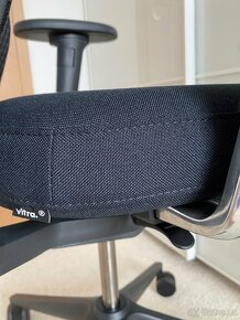 Kancelářská židle - Vitra ID Mesh PC 25000,- ZÁNOVNÍ - 7