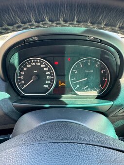 BMW 130i / manuál / M-paket / 180 000 km / 2005 - 7