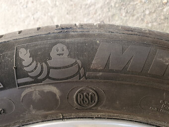 R18 BMW 7 G11,G30 orig.alu+letni pneu Michelin Primacy sada - 7