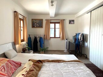 Prodej rodinné domy, 350 m² - Veselé - 7