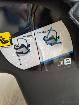 Autosedačka Joie se základnou - 7
