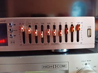 HiFi ekvalizér. 2× 10 pásem s analyzérem. - 7
