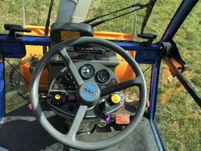 Traktor pro komunální vozidla Iseki SF 370 - 7