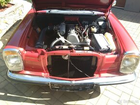 Mercedes Benz W 115 200D, A Mercedes W115 2,3 benzin - 7