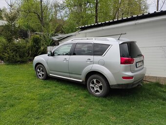 Peugeot 4007 - 7
