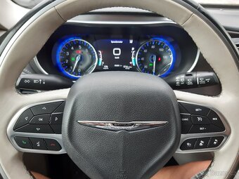Chrysler Pacifica 3,6L V6 LIMITED, Max Výbava, 8.místný - 7