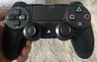 Ovladač DualShock PS4, nový - 7