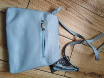 Nova modrá kožená crossbody kabelka - 7
