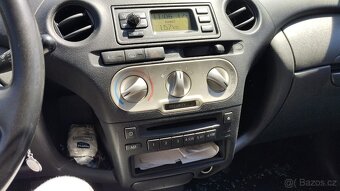 Toyota Yaris 1.0 VVti Klima Model 2004///Havarovaná/// - 7