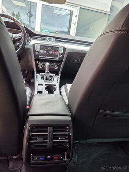 Volkswagen Passat Variant HL 2,0 TDI 4Mot 7DSG 176 kW 2016 - 7