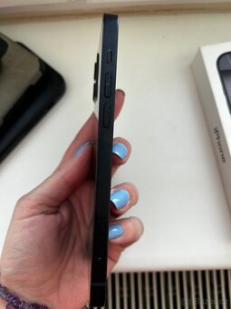 iPhone 12 - 128gb - 7