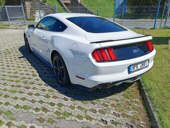 FORD MUSTANG MK6 - 5.0 L - GT V8 - 313 KW - STK 07/2027 - 7