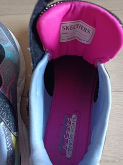 Dívčí boty Skechers- svítí - 7