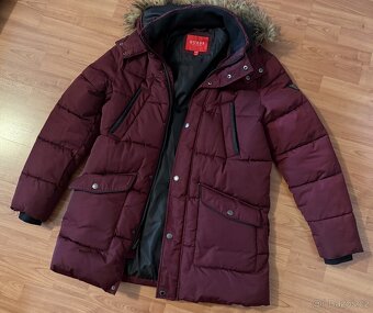 DÁMSKA BUNDA GUESS vel.M - 7