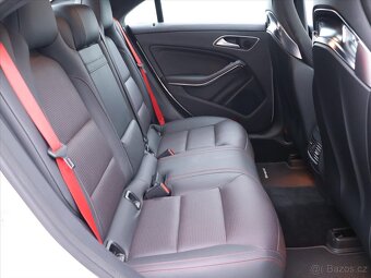 Mercedes-Benz CLA 2,0 45AMG 4-MATIC DPH CZ (2013) - 7