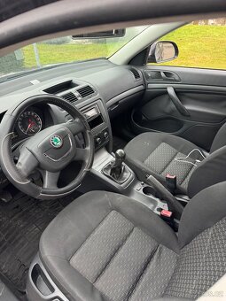 Octavia 2 facelift 2009 1.4i  237t km plně funkční - 7