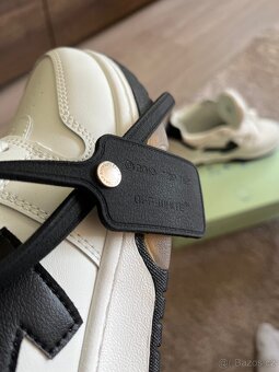 Off white out off office - 7