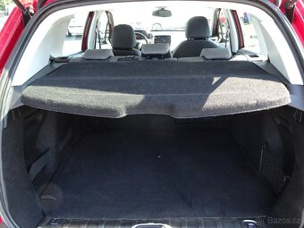 Peugeot 2008 1,2 i - 7