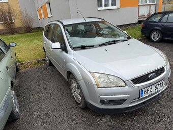 Ford Focus 1.6i - 7