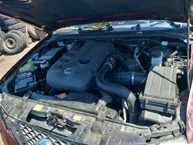 Nissan navara pathfinder 2.5 - 7