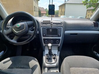 Škoda octavia 2 4x4 1.9 tdi - 7