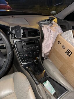 volvo v70 2.4 d5 - 7