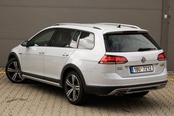 Volkswagen Golf - 7