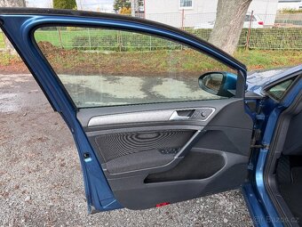 Volkswagen Golf 1,4 TSi Serviska, ParkPilot, ALU - 7